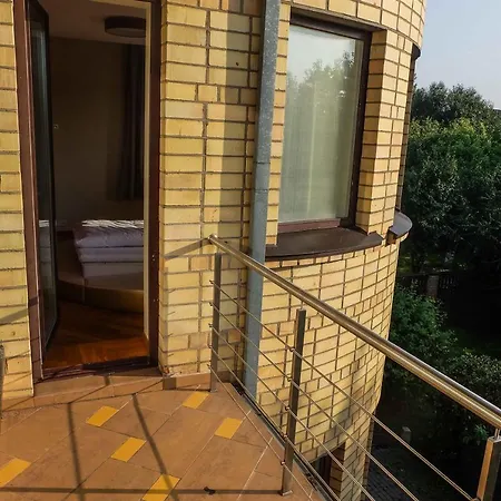 A&l Private In קובנה