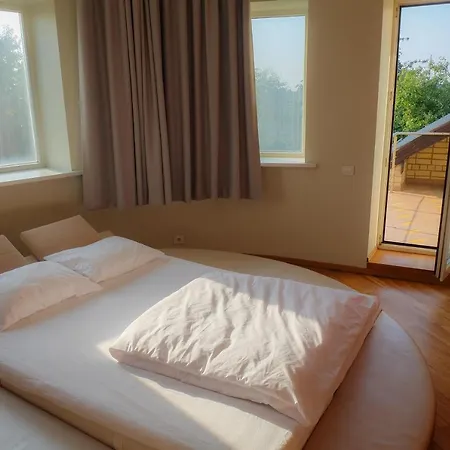 A&l Private In בית הארחה